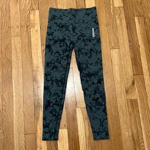 GYMSHARK Seamless Camo Green Leggings